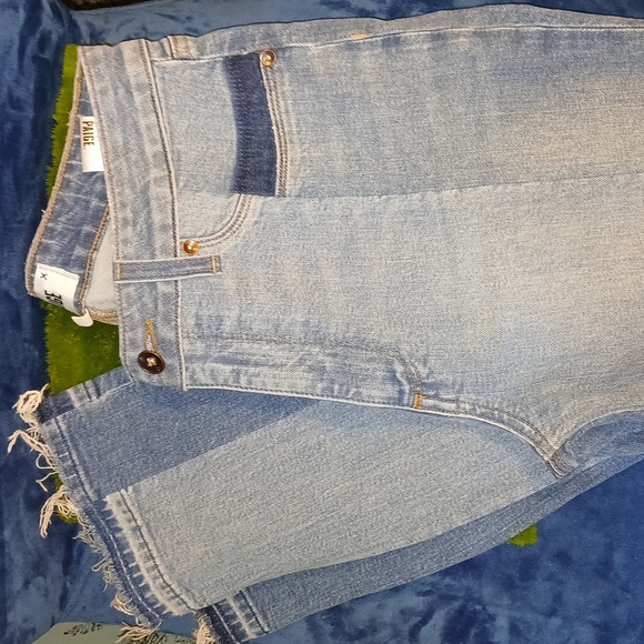 PAIGE Contrast Rosslyn Jeans - Picture 13 of 16